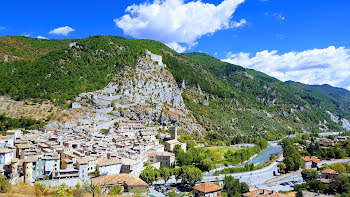 maison à Entrevaux (04)