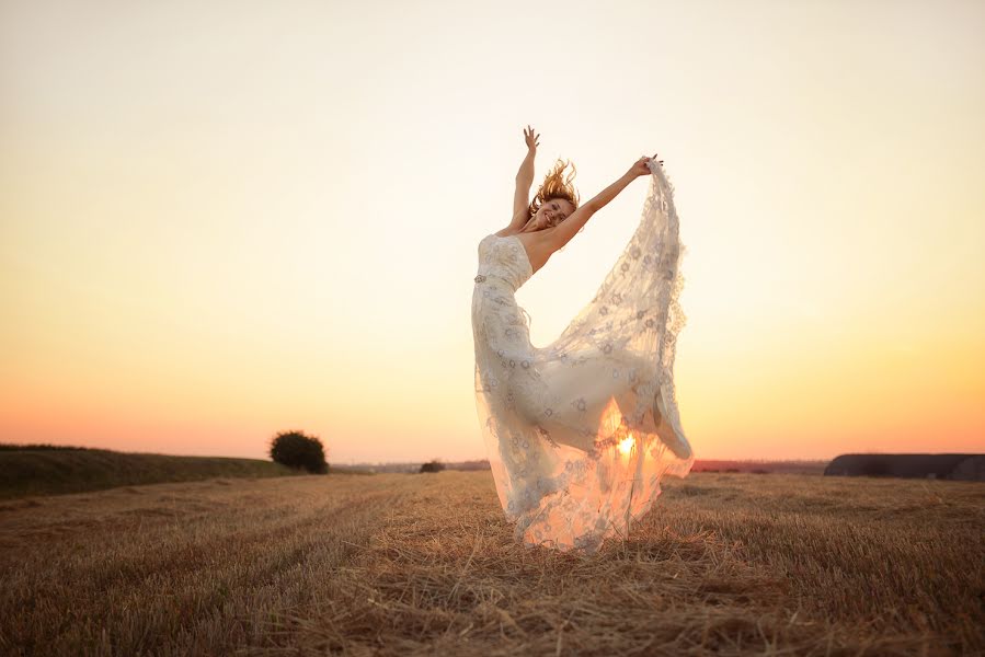 Fotografo di matrimoni Elena Bodyakova (bodyakova). Foto del 27 dicembre 2017