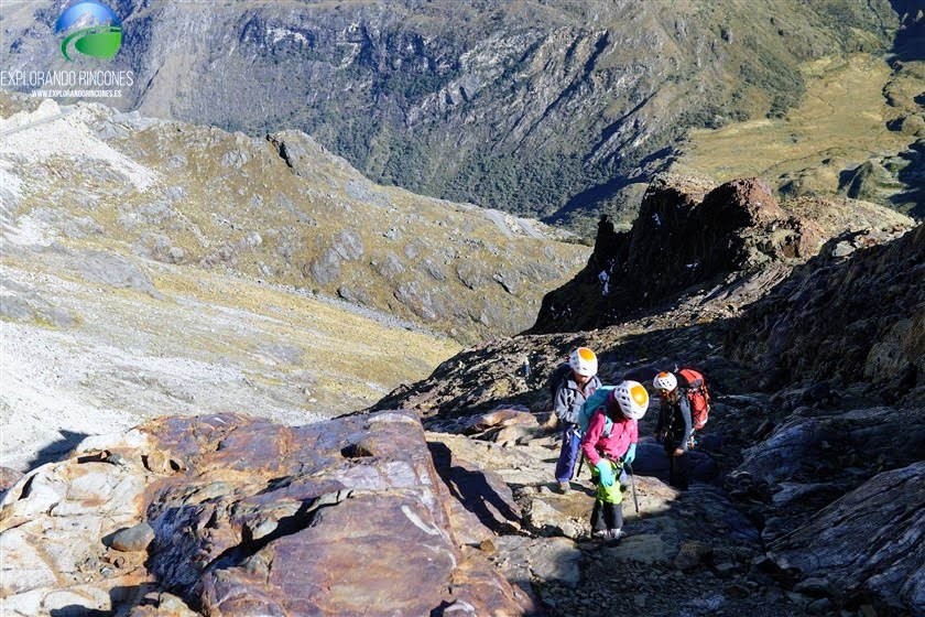 Nevado Mateo con Niños en la Cordillera Blanca