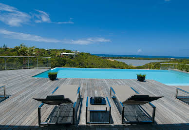 Villa avec piscine et terrasse 20