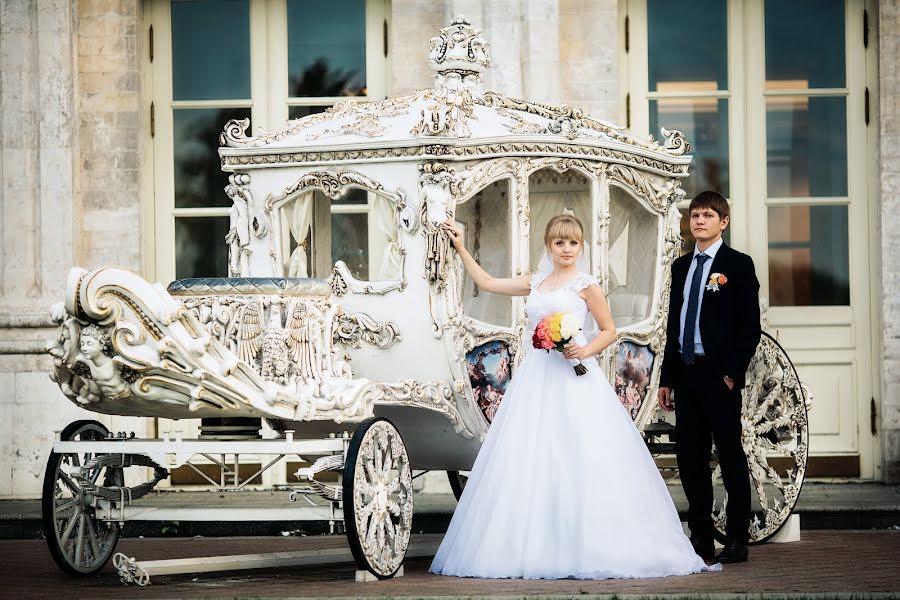 Photographe de mariage Valeriya Koveshnikova (koveshnikova). Photo du 14 mai 2016