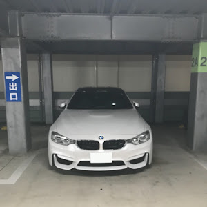 M4 クーペ