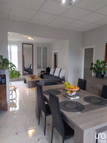 Vente maison 6 pièces 130 m² à Bray-sur-Seine (77480), 187 250 €