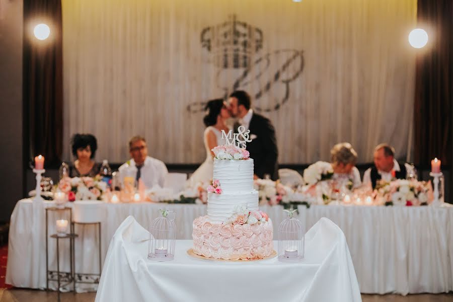 Fotógrafo de casamento Gyöngyike Datki (datkiphotos). Foto de 29 de maio 2019