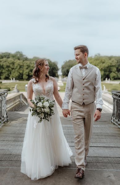 Fotografo di matrimoni Lisa Schulz (studiocari). Foto del 7 ottobre 2023