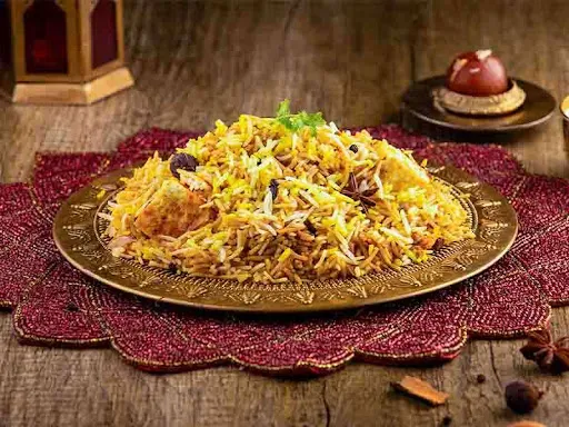 Paneer Subz Biryani (Paneer Dum And Veg Biryani - Serves 4-5)