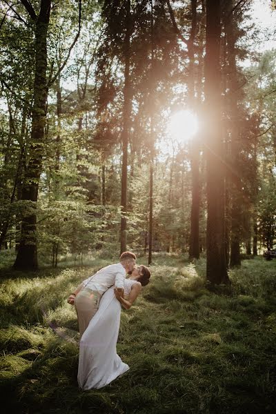 Fotografer pernikahan Tereza Vyležíková (terezavylezikova). Foto tanggal 3 Juli 2022