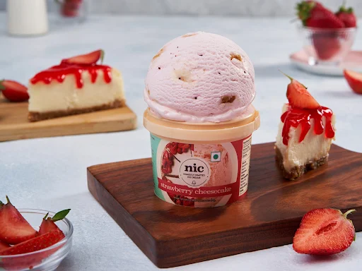 Strawberry Cheesecake Ice Cream 100ml