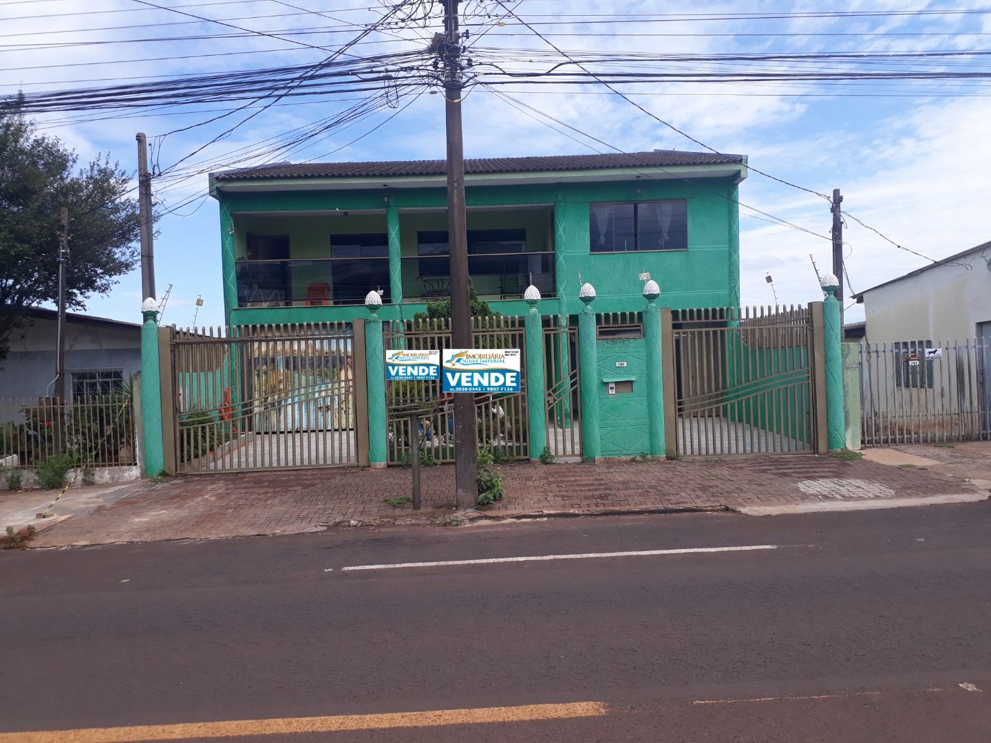 Sobrados à venda Canadá