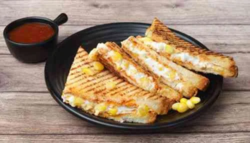 Cheesy Corn Sandwich