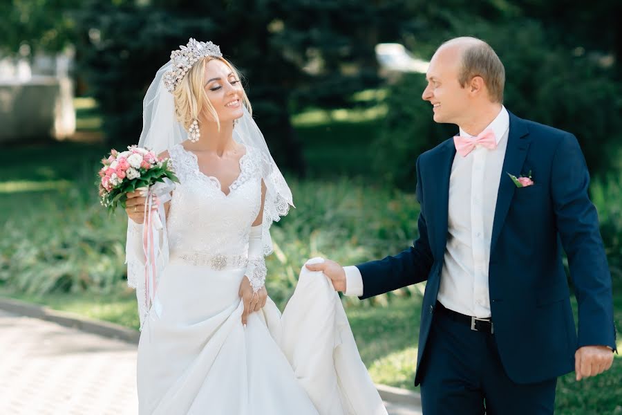 結婚式の写真家Dmitriy Usmanov (usman)。2017 8月11日の写真