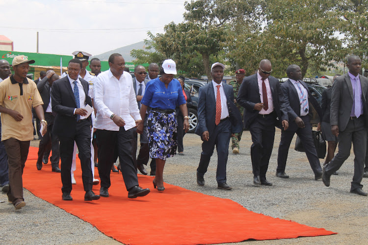 Machakos Governor Alfred Mutua, President Uhuru Kenyatta, Kitui Governor Charity Ngilu and Makueni's Kivutha Kibwana in Machakos on Tuesday, April 2, 2019