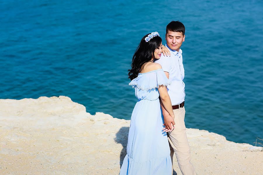 Fotógrafo de casamento Samat Kalbaev (dyadyasam). Foto de 2 de setembro 2016