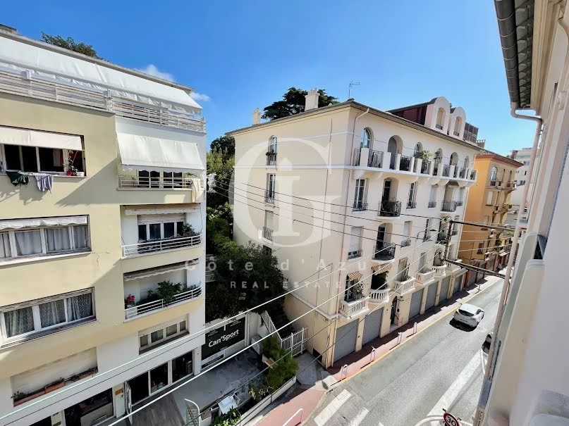 Location  appartement 2 pièces 62.92 m² à Cannes (06400), 1 300 €