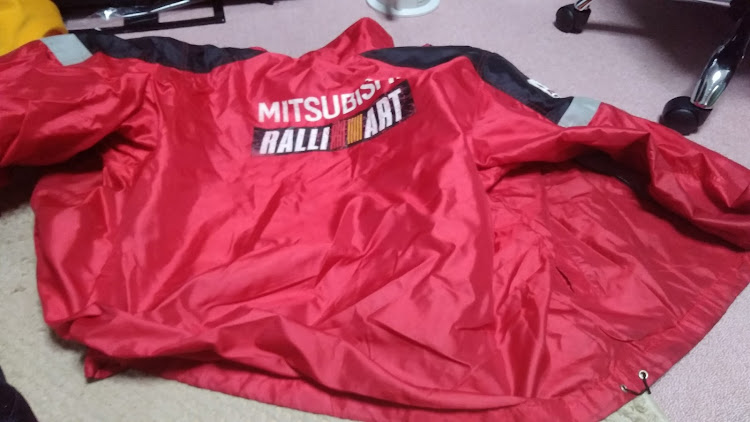 オシメさんが投稿した作業着・RALLIART・道具に関するカスタム事例の投稿画像2枚目