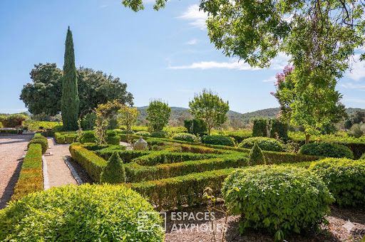 Maison avec piscine et terrasse 3
