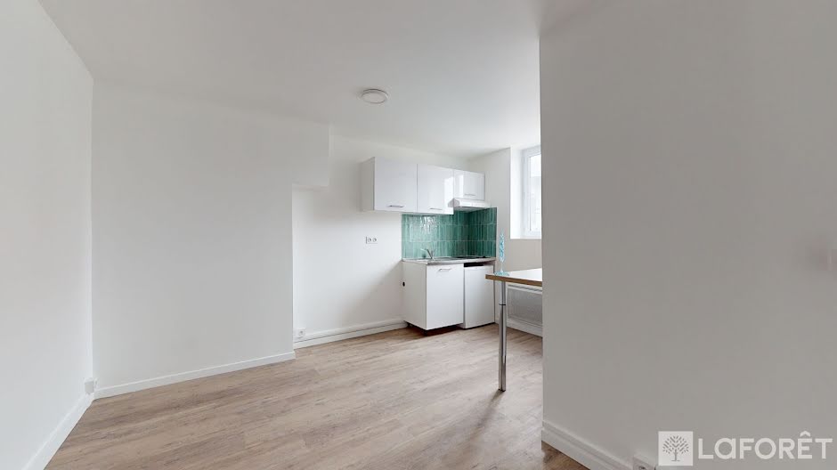 Location  appartement 1 pièce 17.3 m² à Le Havre (76600), 389 €