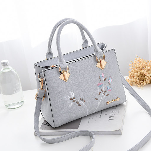 Title 4, Womens trendy cool style messenger shoulder ha...