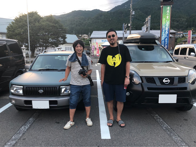 エクストレイルのグランピング・BBQ・日産 ラシーン・リペイントに関するカスタム事例の投稿画像3枚目