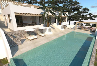 Villa with pool 2