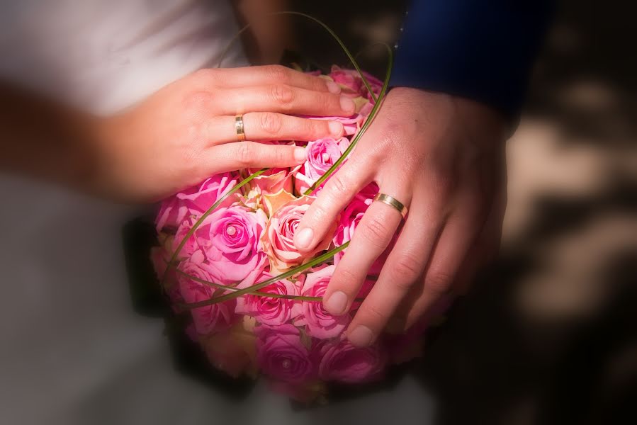 Fotógrafo de casamento Dineke Van Der Wouden (vanderwouden). Foto de 25 de março 2019