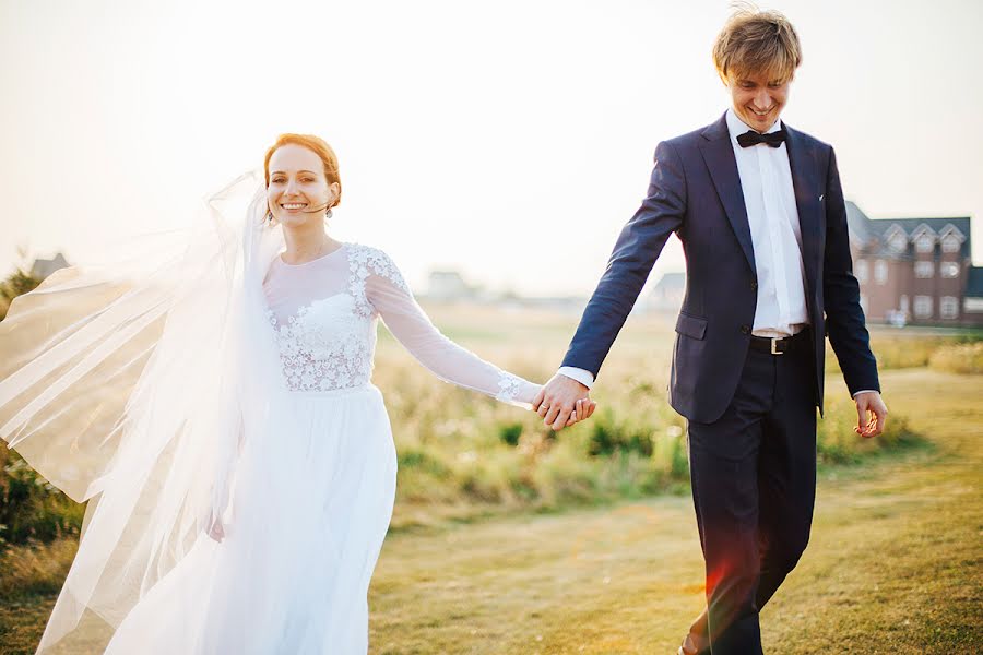 Fotografo di matrimoni Darina Mironec (darinkakvitka). Foto del 23 settembre 2015