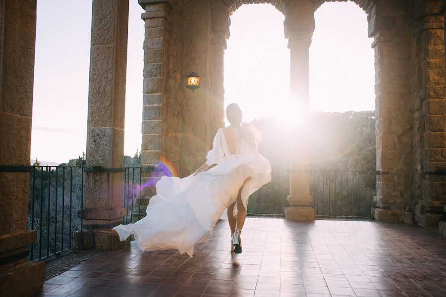 Wedding photographer Viktoriya Lubarets (lubarets). Photo of 28 March 2023