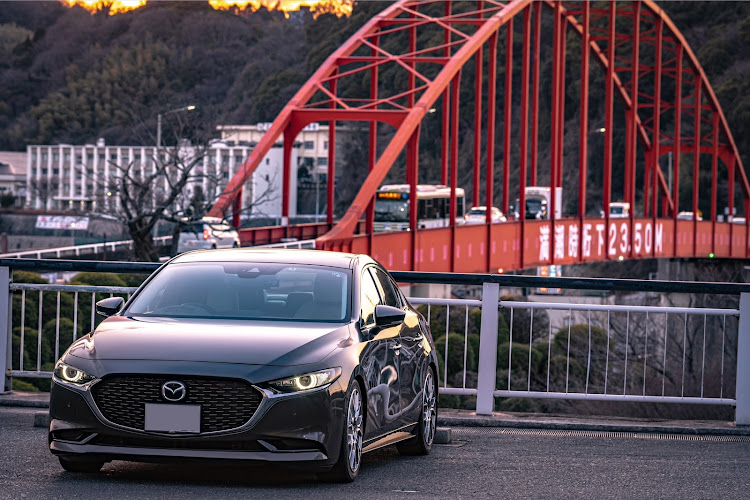 MAZDA3の橋と愛車・広島の定番スポット・音戸大橋・音戸の瀬戸・呉市に関するカスタム事例の投稿画像2枚目