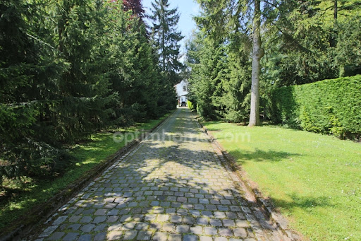 Farmhouse 2