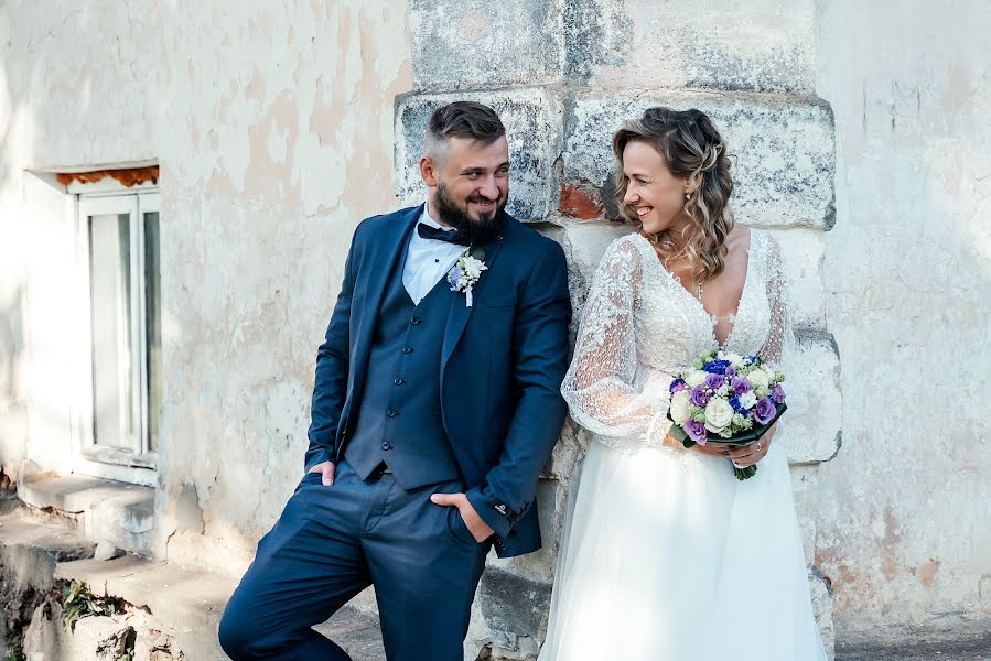 Fotógrafo de casamento Aleksandra Yukhnevicha (aleksandraj). Foto de 12 de outubro 2022