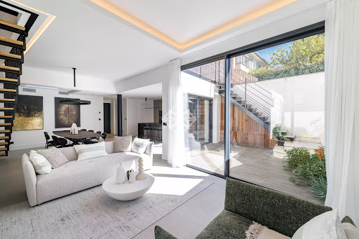 Buy this luxury house in Saint-Jean-Cap-Ferrat (06230) with terrace