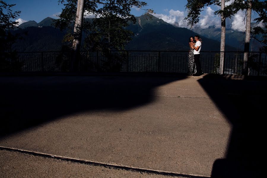 Fotógrafo de casamento Dmitriy Makarchenko (weddmak). Foto de 19 de dezembro 2018