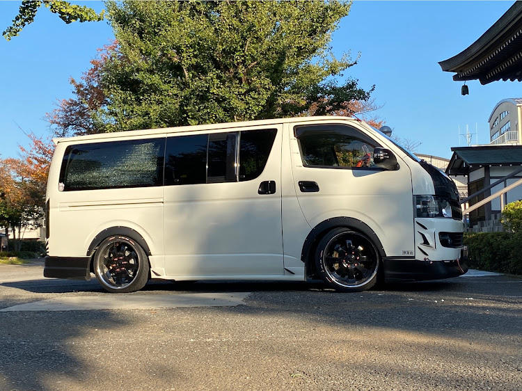 ハイエースバンのシャコタン風・DIY・電動インパクトで1発🤣・トーションバーコマずらしに関するカスタム事例の投稿画像4枚目