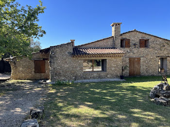 maison à Gordes (84)