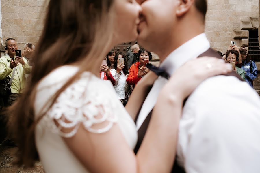 ช่างภาพงานแต่งงาน Zhenya Istinova (mrsnobody) ภาพเมื่อ 27 กันยายน 2019