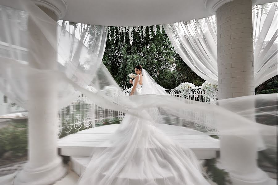 Fotógrafo de bodas Oleg Kostin (studio1). Foto del 14 de agosto 2017