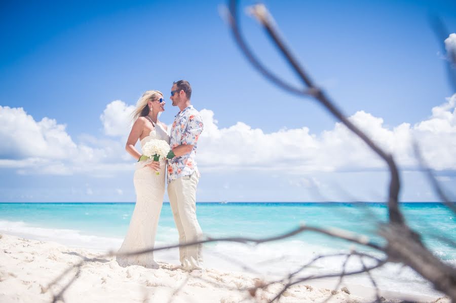 Fotógrafo de casamento Anton Romanyuk (aromaphoto). Foto de 28 de setembro 2017