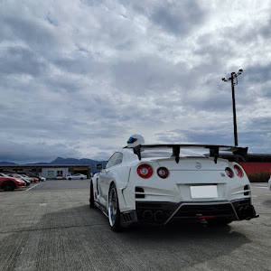 NISSAN GT-R R35