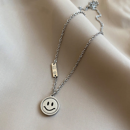 Title 3, Silver smiley face double-sided pendant necklac...