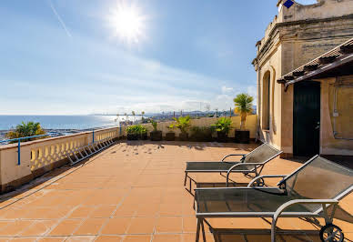 House with garden and terrace 2