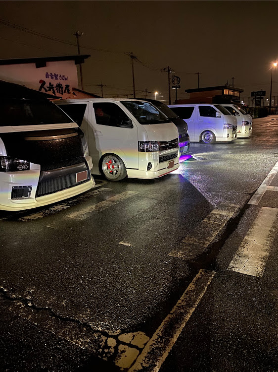 ハイエースバンのデンキチオフ・ハイエース・お疲れ様でした。・オフ会に関するカスタム事例の投稿画像1枚目