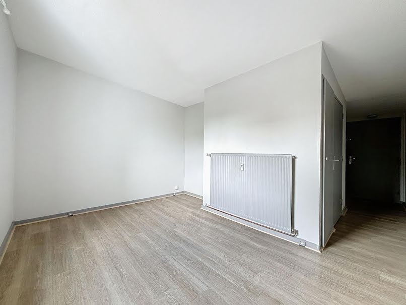 Location  appartement 1 pièce 24 m² à Nancy (54000), 370 €