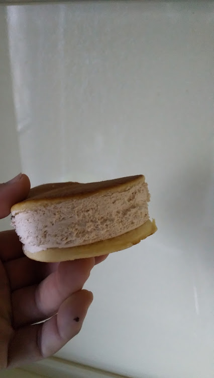 アルテッツァのおわらサーキット・ラメコラボ・半顔、半ケツ同盟・銀色萌麗倶楽部・くそー   弱い腰め😡😡💢に関するカスタム事例の投稿画像7枚目