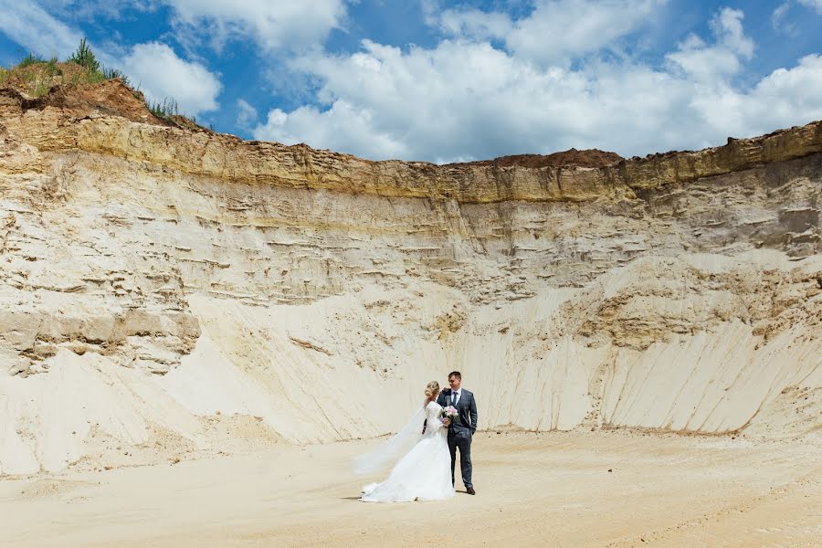 Wedding photographer Anastasiya Ryzhova (nastyaheim). Photo of 3 August 2022