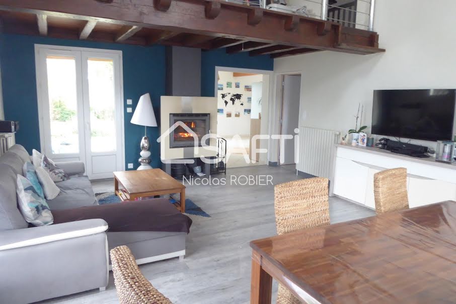 Vente maison 12 pièces 190 m² à Niort (79000), 319 000 €