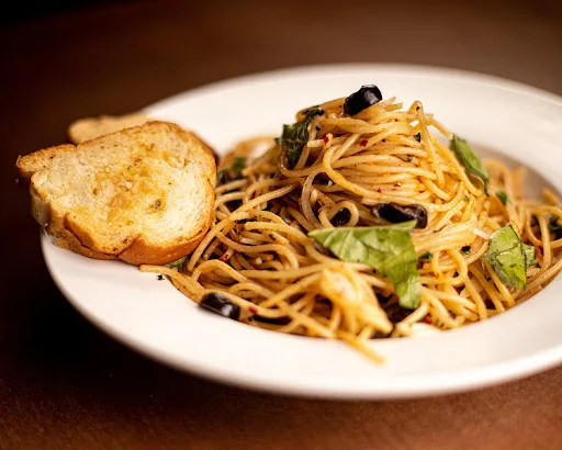 Veg Aglio E Olio And Pepperencino