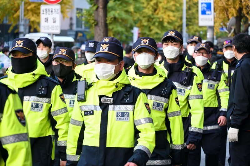 korean-officers