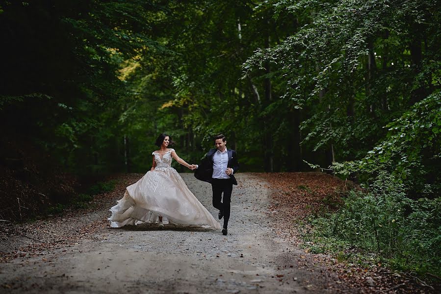 Wedding photographer Sergiu Nedelea (photolight). Photo of 3 April 2019