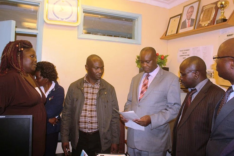 County Medical Services director Dr Janerose Ambuchi when Governor Sospeter Ojaamong visited the Busia County Referral Hospital with other county officials.