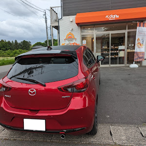 MAZDA2